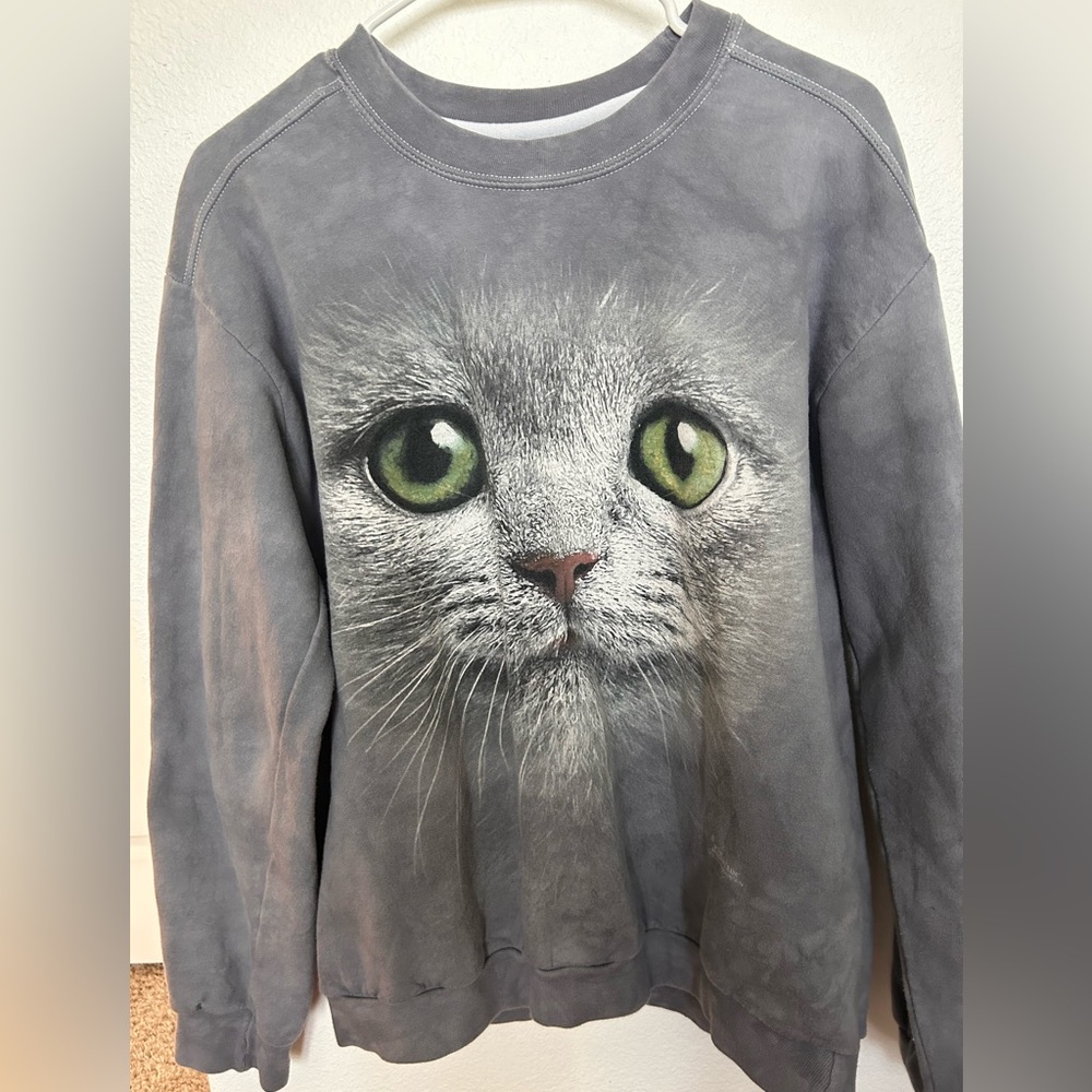 vintage cat crewneck